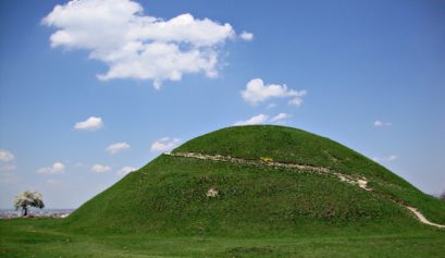 Krótka historia o miłości w grodzie Kraka. Kopiec Krakusa. Kraków.