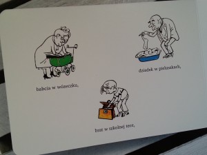 Książka "Gałgankowy skarb" - Zbigniew Lengren. Zdjęcie przedstawiające fragment książki i ilustracje. Domownicy szukają zagubionej szmacianej lalki.